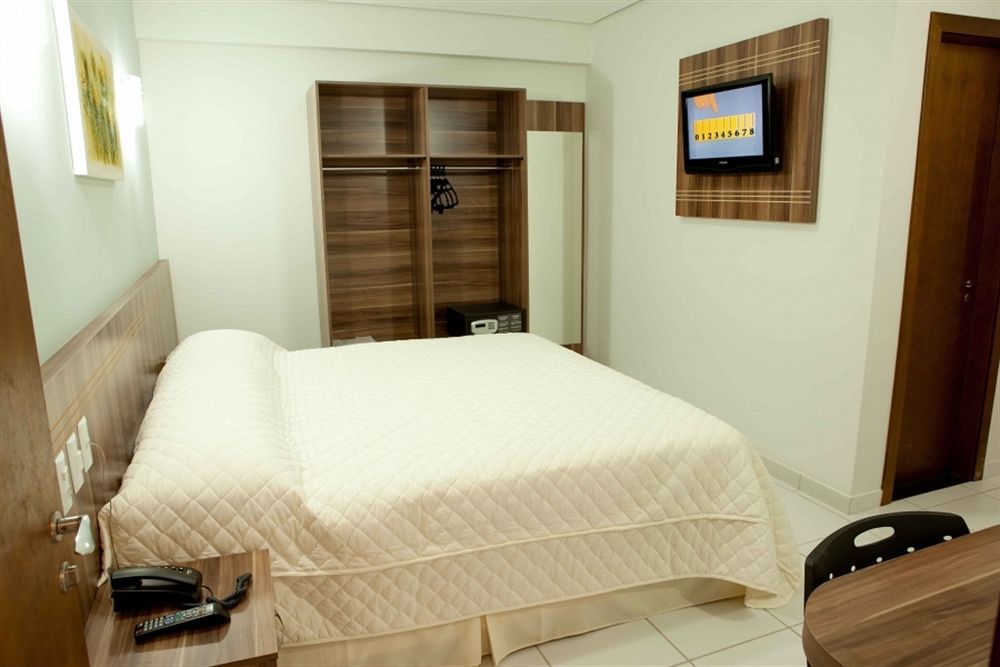 Serras Hotel 쿠이아바 외부 사진